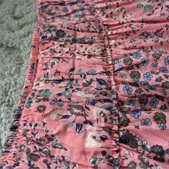 Copy - H&M mini floral daisy skirt size Medium @Y - Picture 2 of 6
